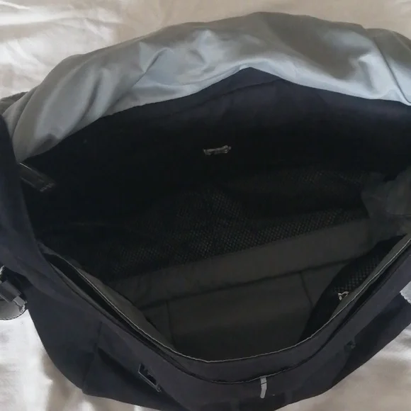 Messenger bag - Picture 3 of 7